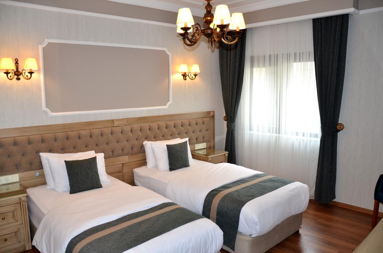 아흐메트 에펜디 코나기 호텔 이스탄불 외부 사진 A room at the hotel
